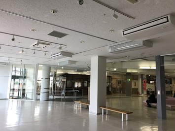新しい空調設備が設置された市民活動センターの写真