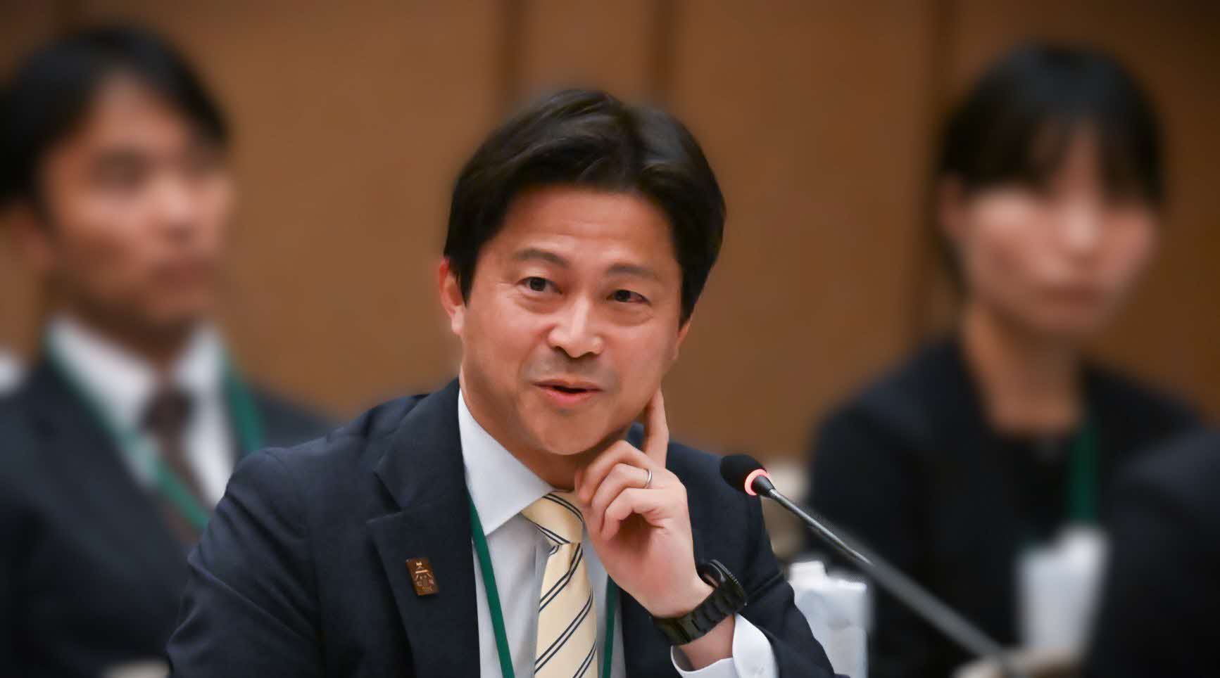 地球環境行動会議で発言する松江市長