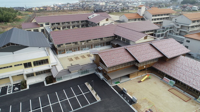 整備を行った玉湯統合小学校校舎・幼稚園・児童クラブを上空から撮影した写真