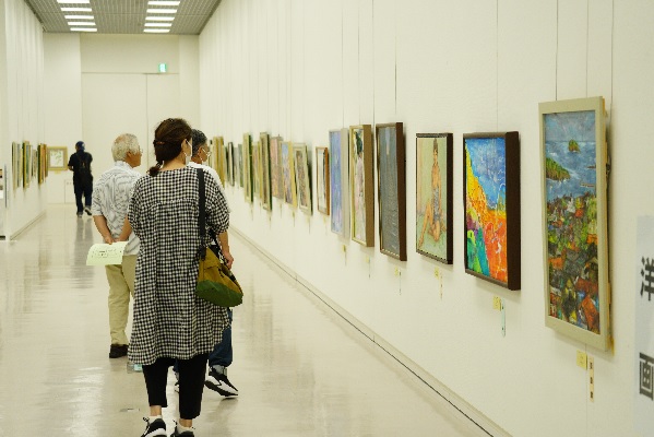 市民美術展開催の写真