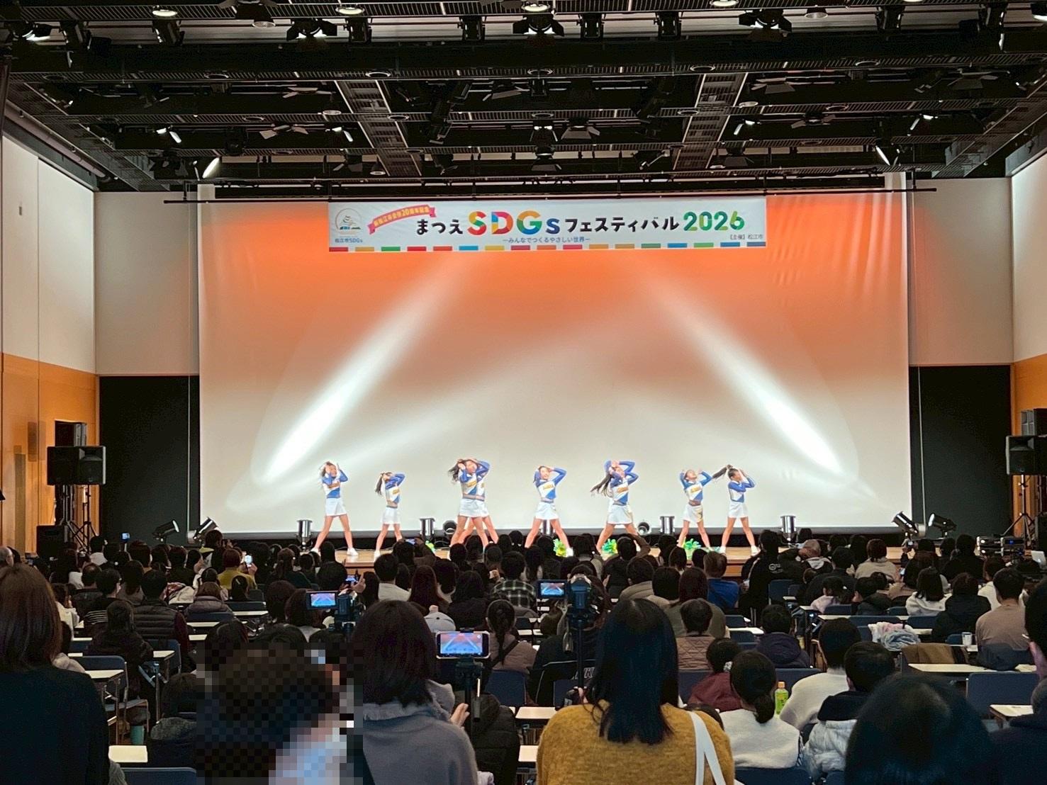 SPARKLES チアパフォーマンス