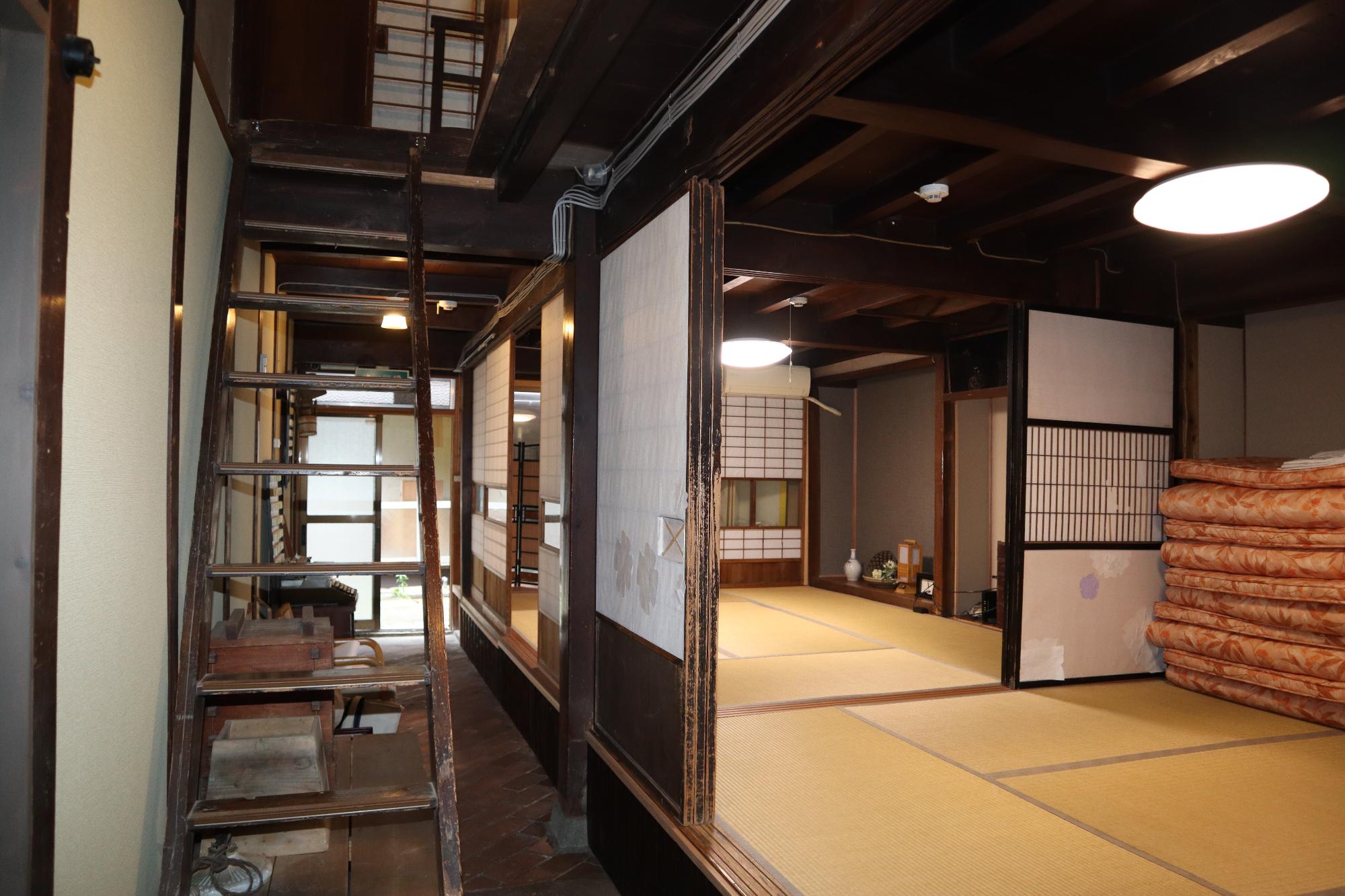 通り土間と居室部