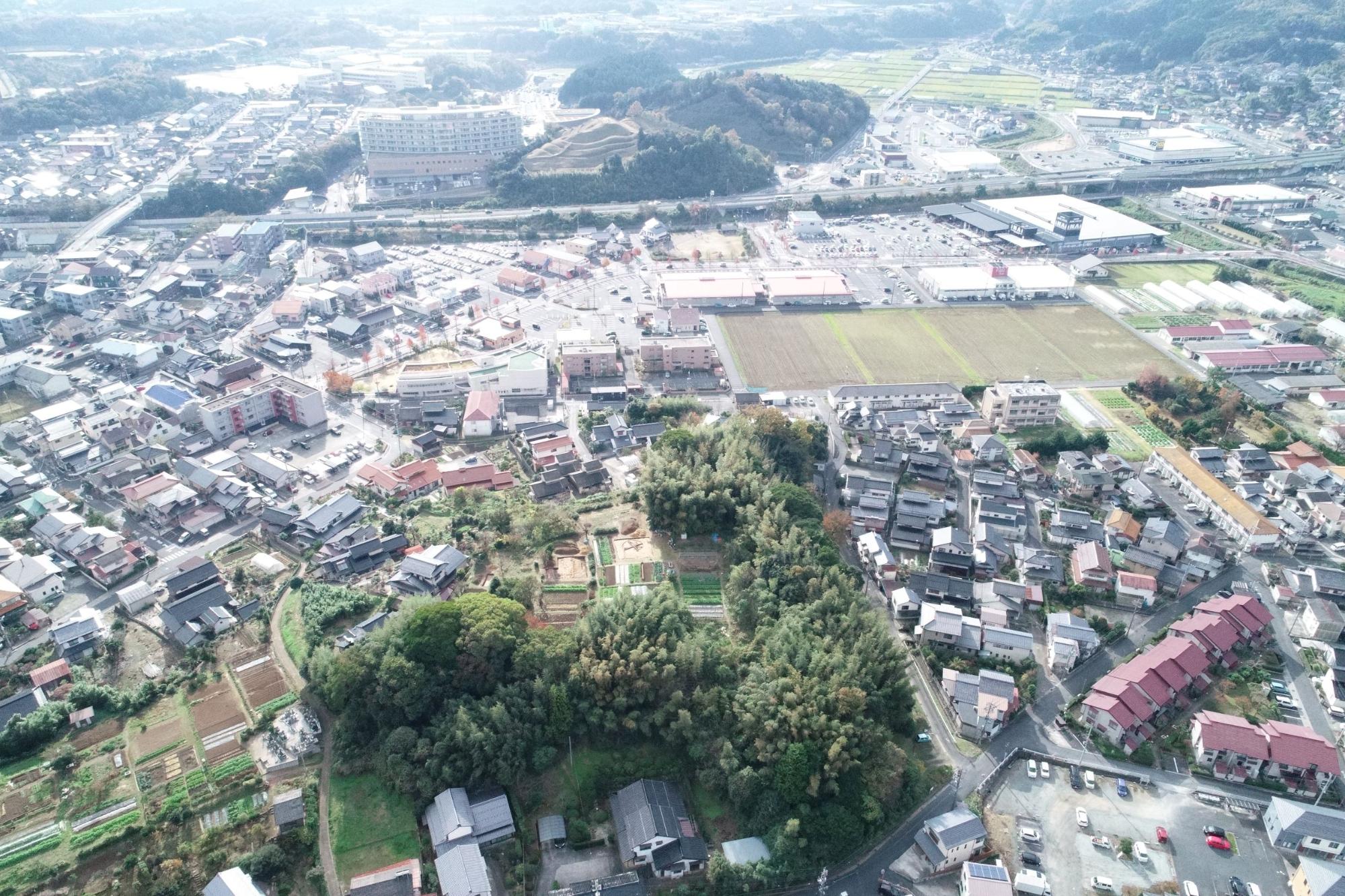 史跡田和山・神後田遺跡航空写真（北からの撮影）