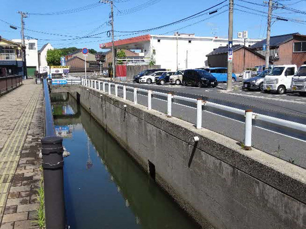 「千鳥橋」が架かっていた附近の現況写真（岡崎撮影）
