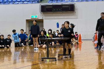 ボトル立てリレーの様子