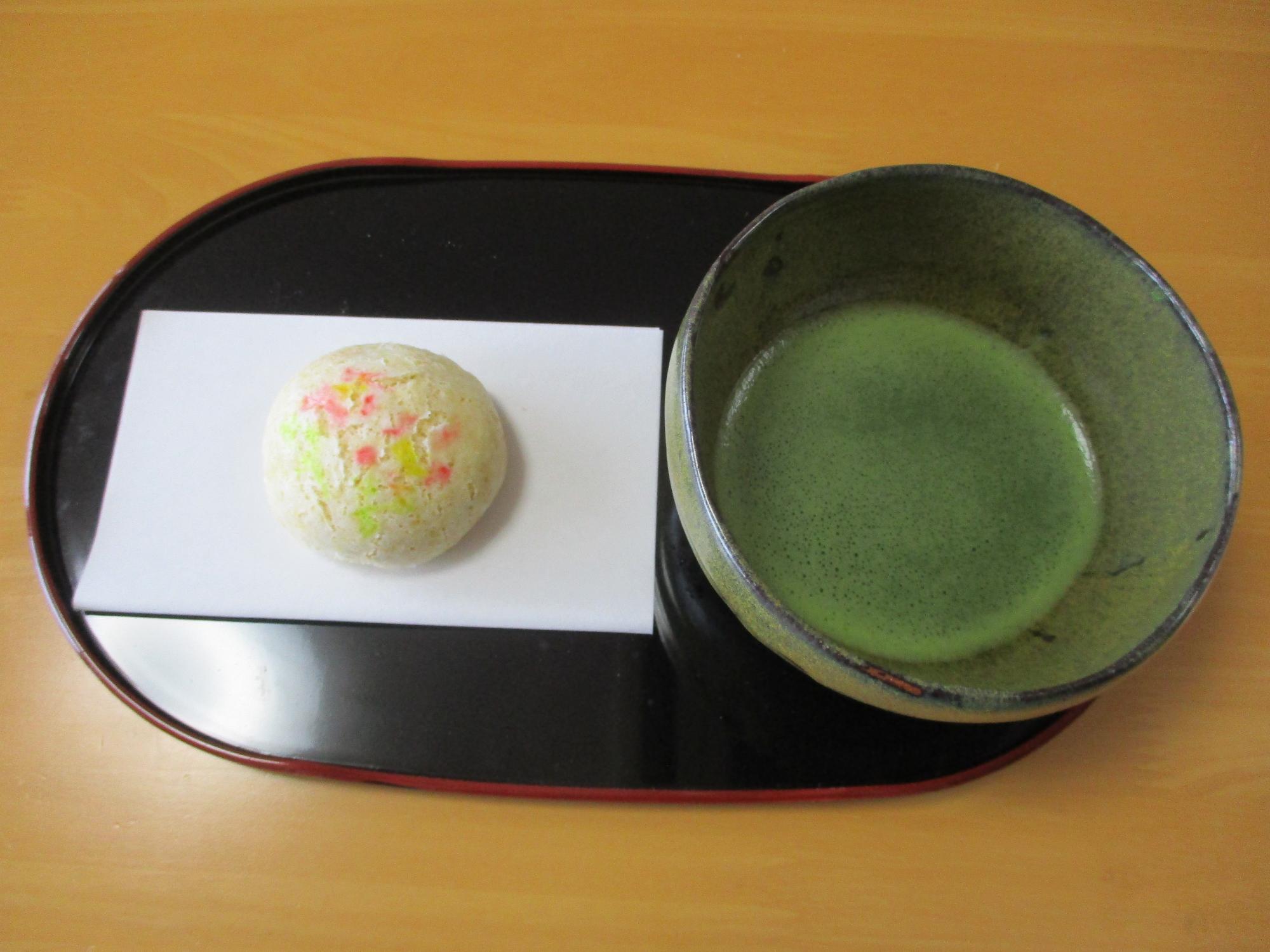 お抹茶とセットで