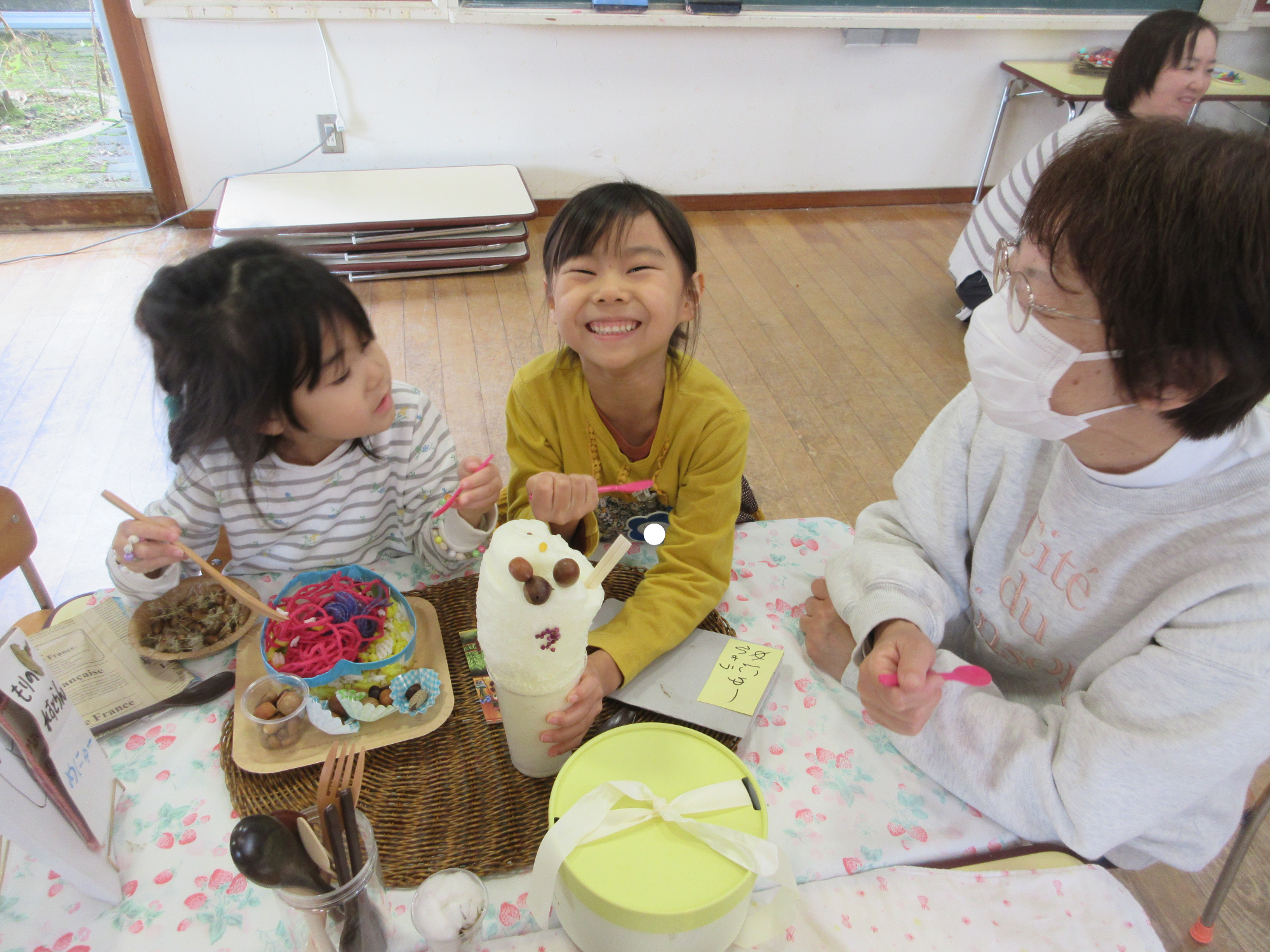 レストラン、おいしいな！