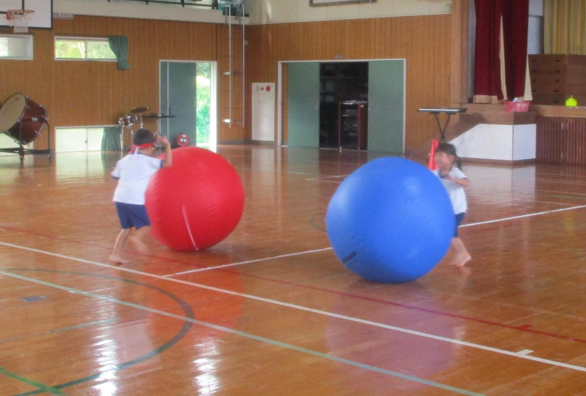 たのしい なかよし 運動会！