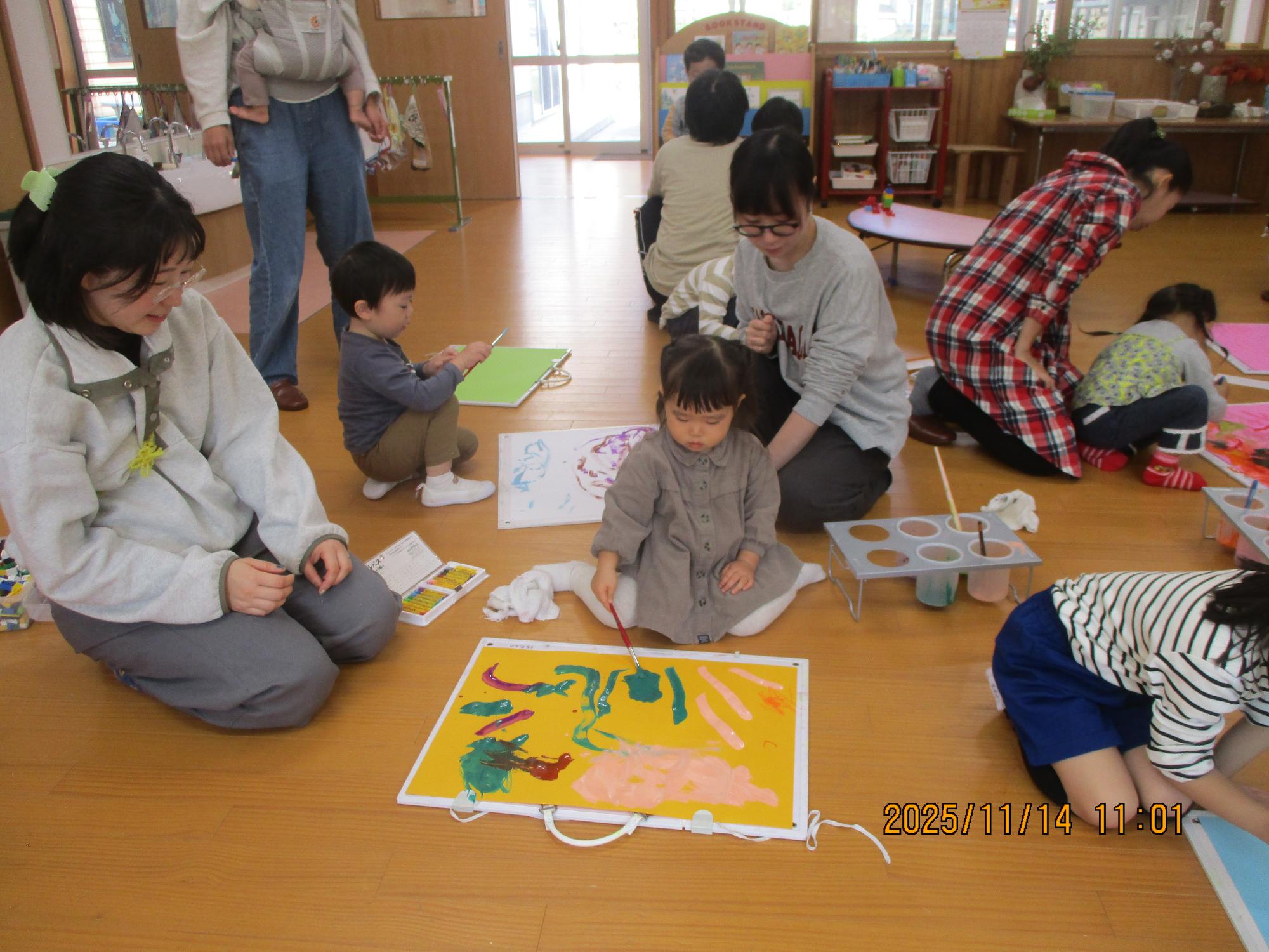 絵の具あそびもして楽しかったよ