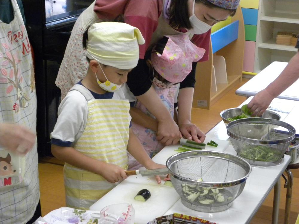 おつかれーらいすパーティーでクッキングしてたべたよ