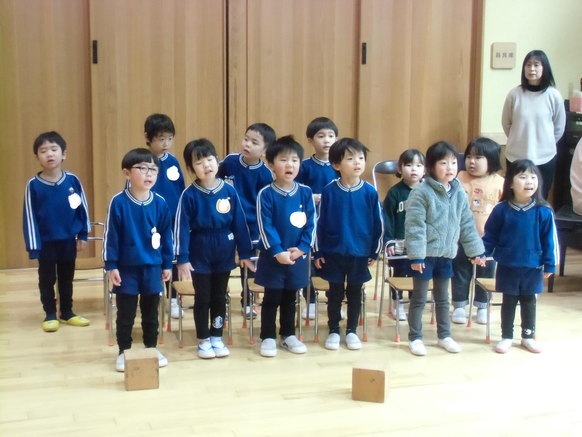 うさぎぱんだ組の歌の様子