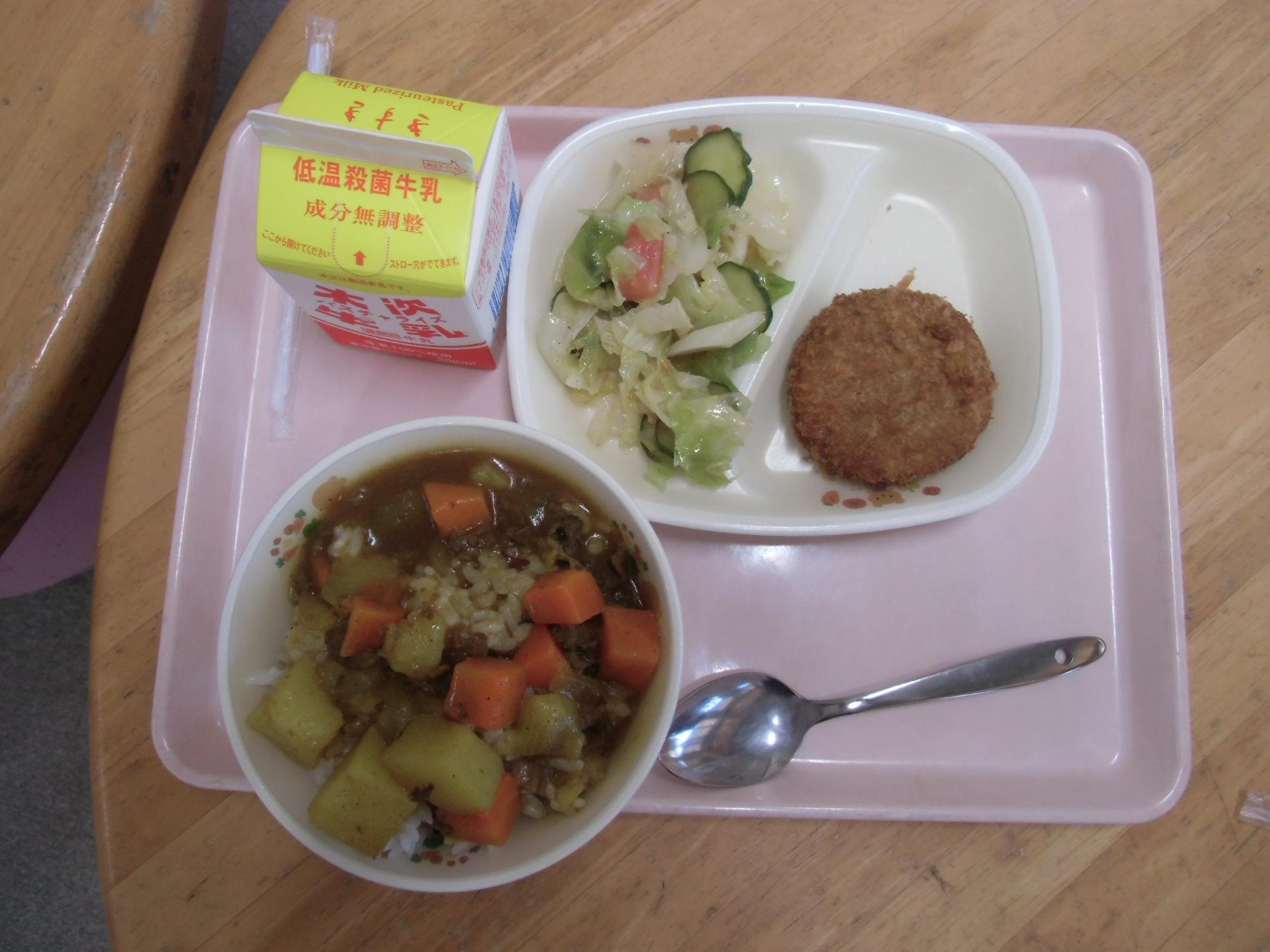 カレー献立