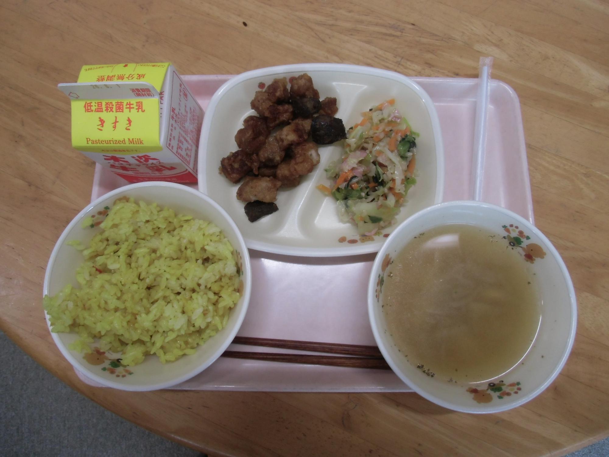 カレーピラフの献立です