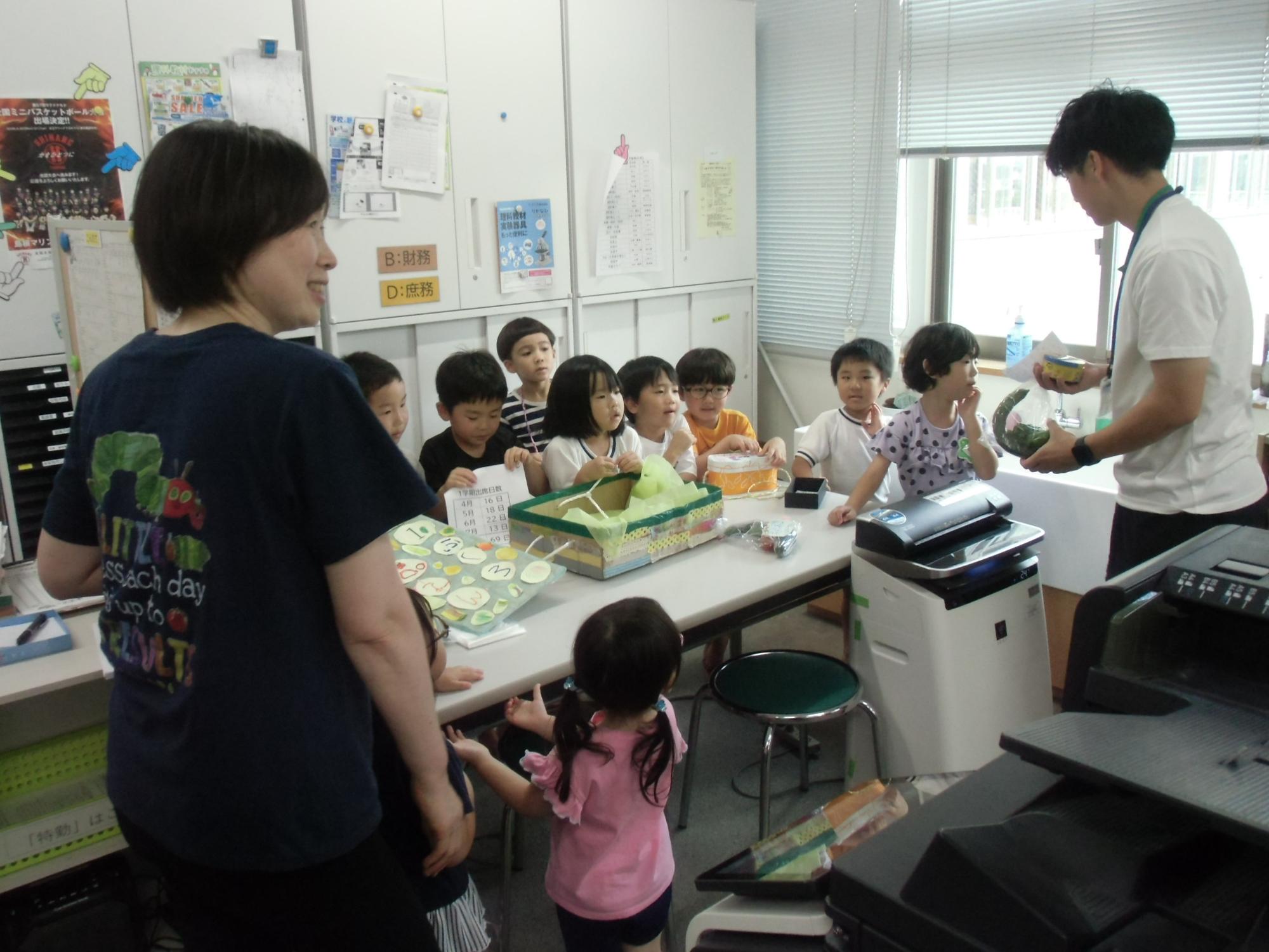 野菜が完売する様子