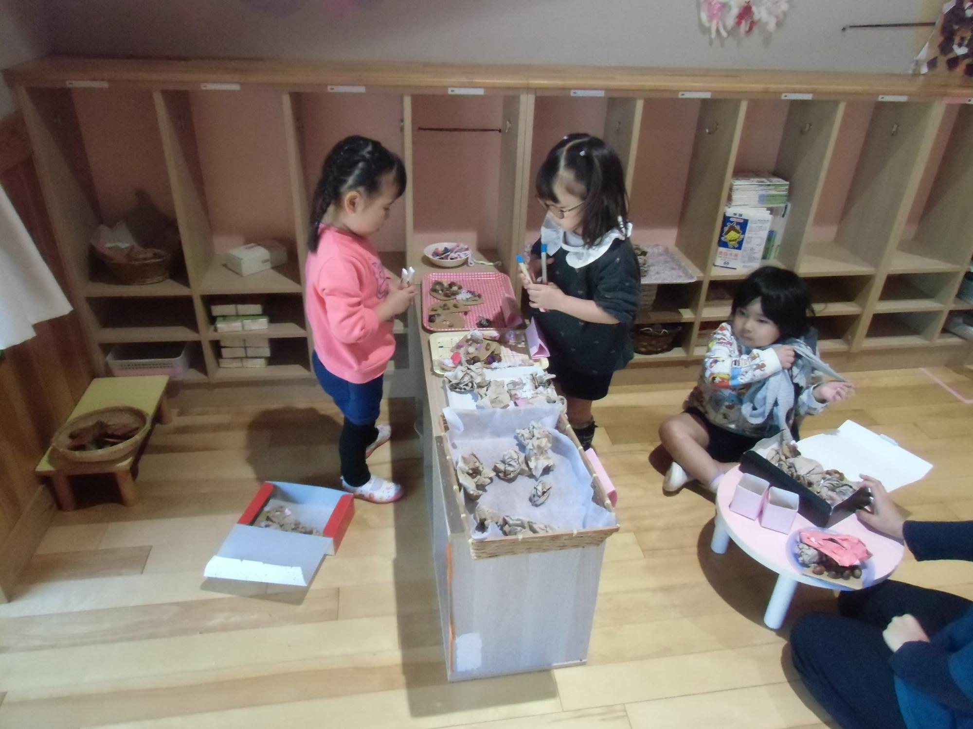 お店屋さんごっこの様子