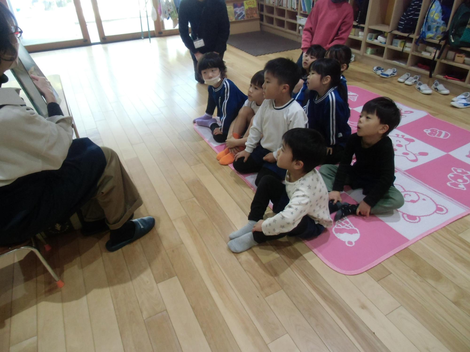 ぱんださんの読み聞かせ