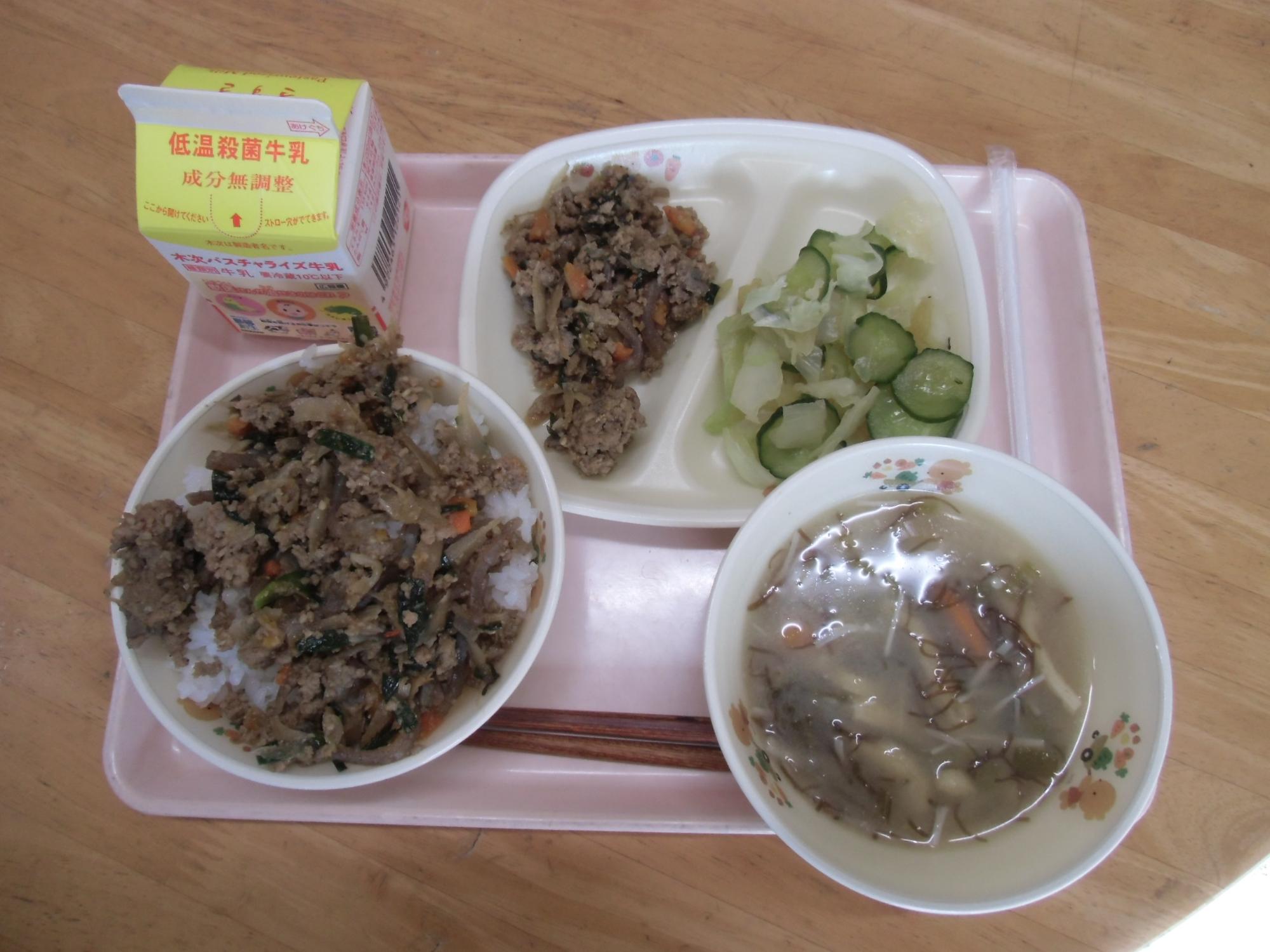 かみかみどんぶりの写真