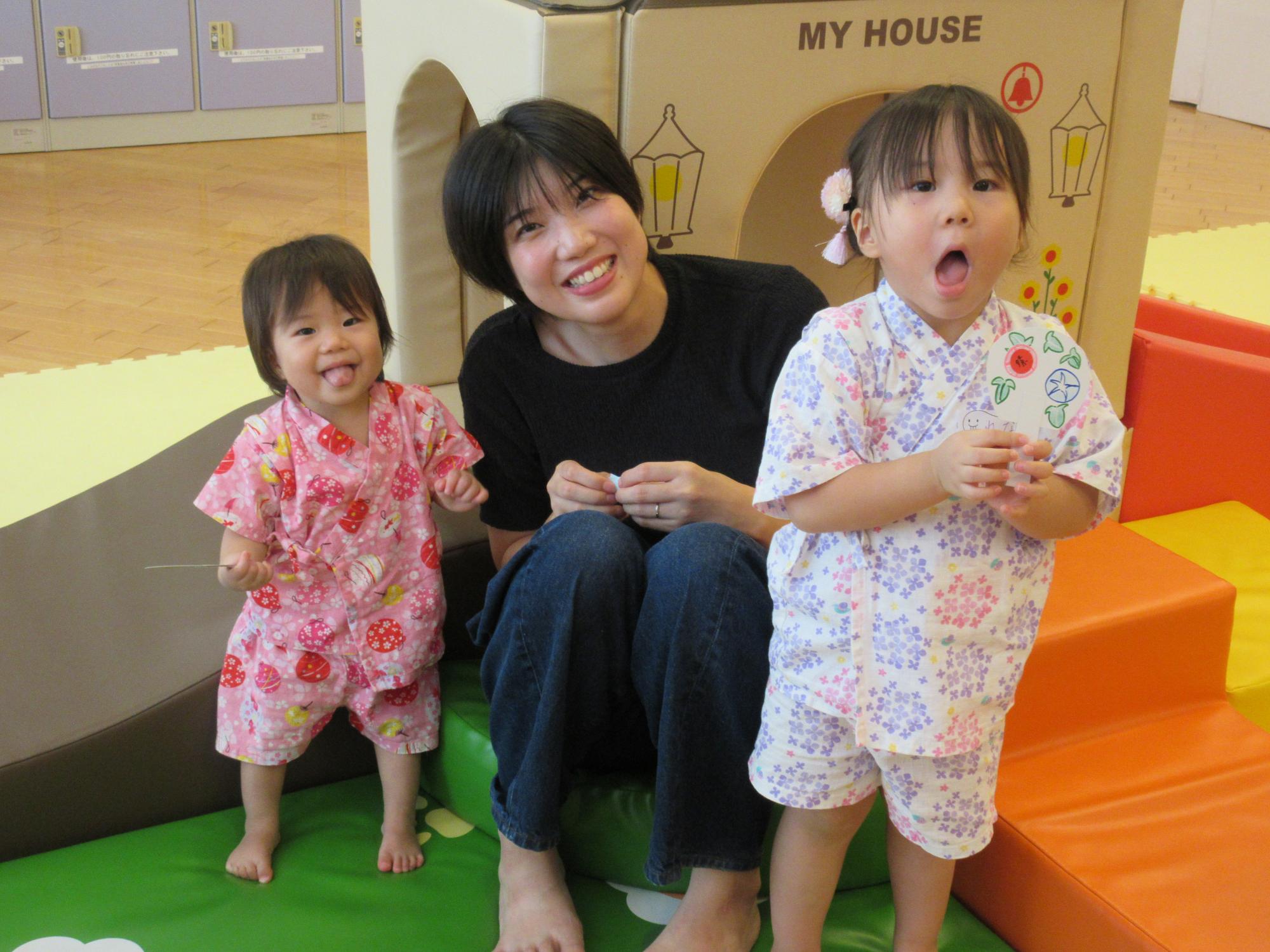 今月のあいあいのつどいは、「まつりだわっしょい！」で、かわいい姉妹が浴衣を着て参加してくれた写真