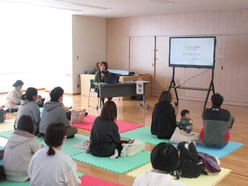 12月の子育て学習会の様子
