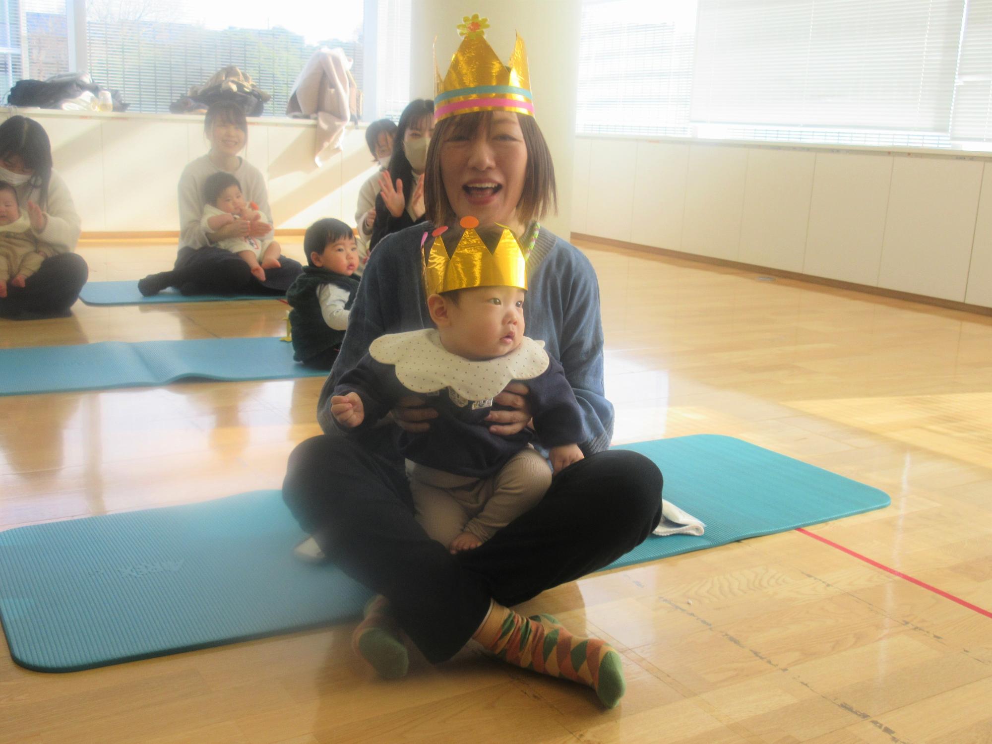 今月で卒業されるお母さんとお子さんの写真