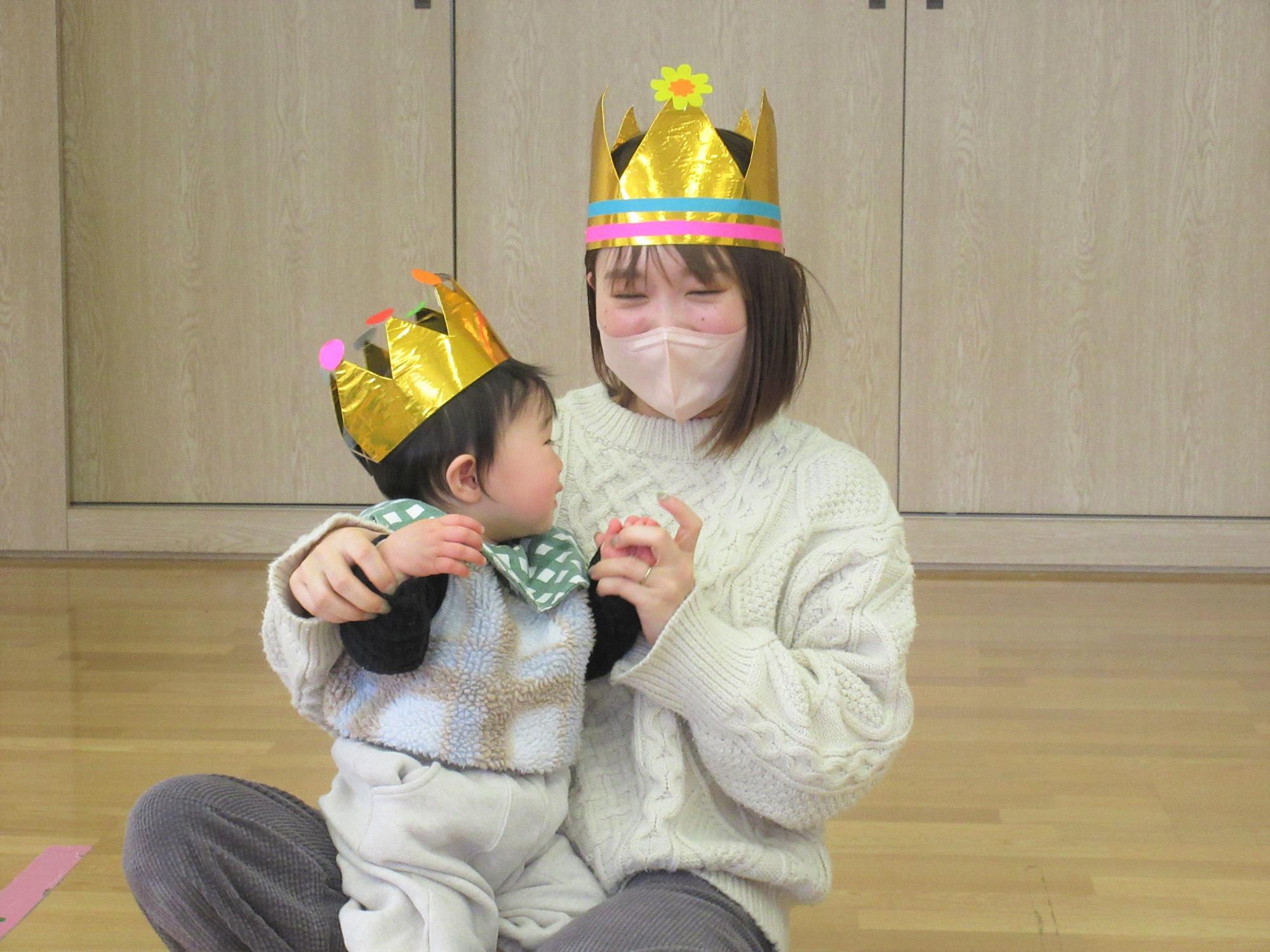 今月で卒業されるお母さんとお子さんの写真