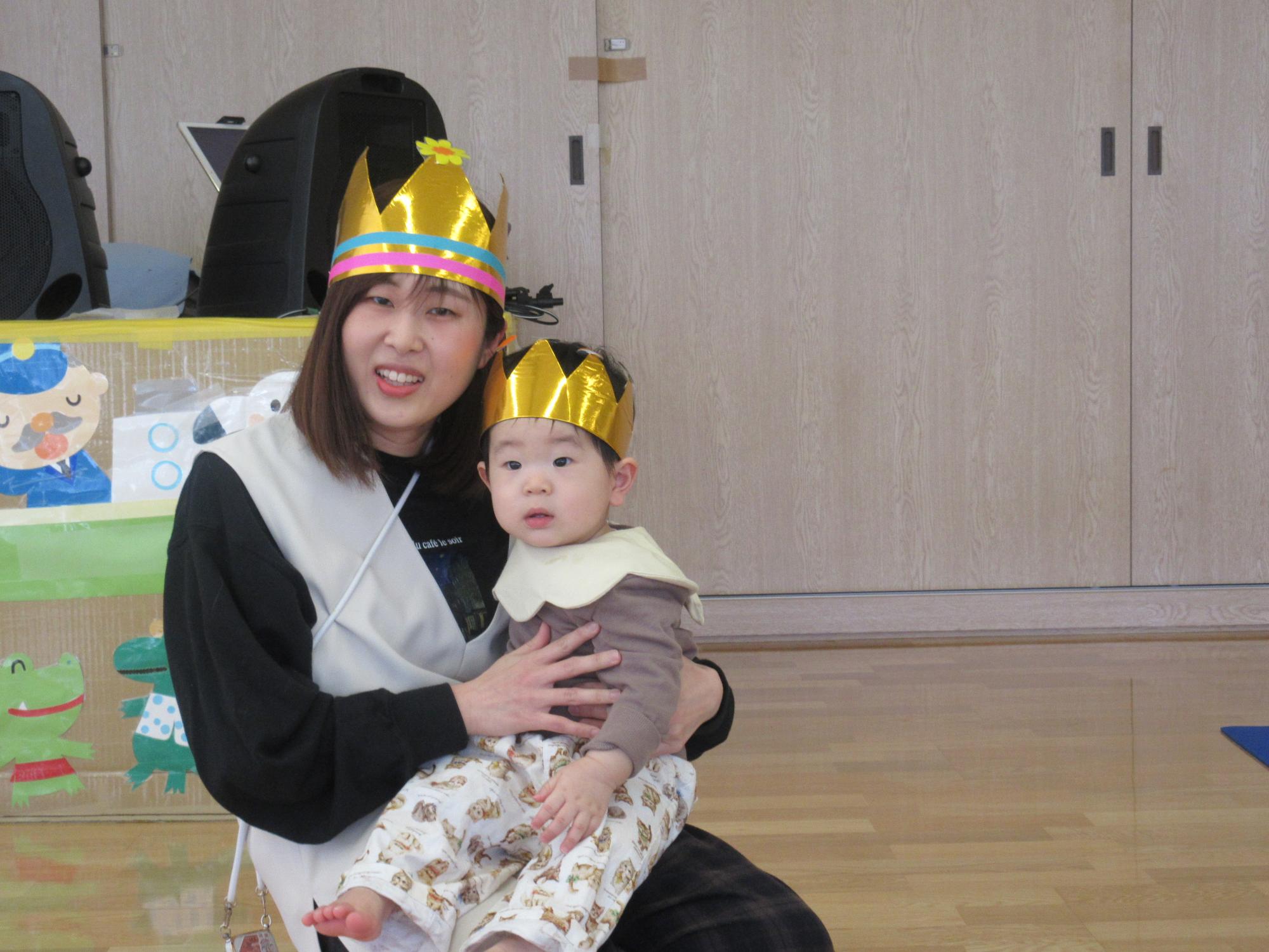 今月で卒業されるお母さんとお子さんの写真