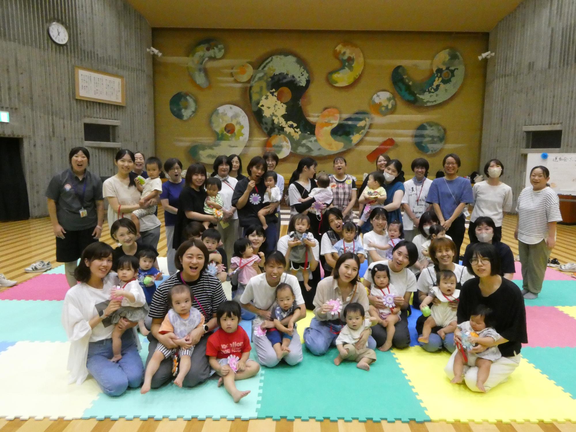 講座、運動会ごっこの様子