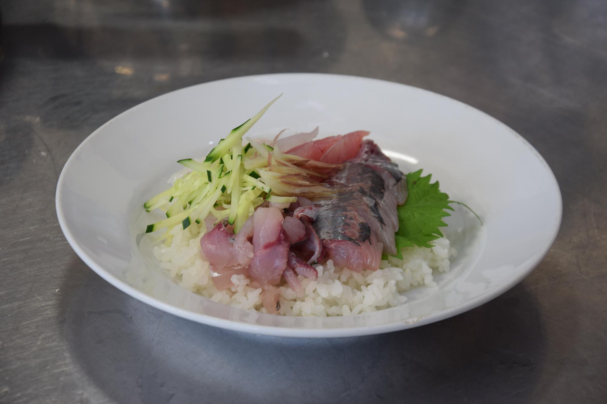 海鮮丼