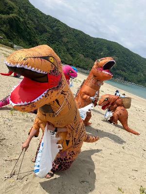 勝利したお掃除サウルスの写真