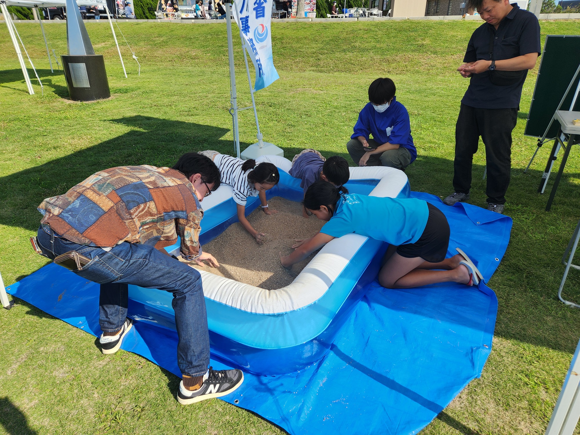 斐伊川の砂あそび